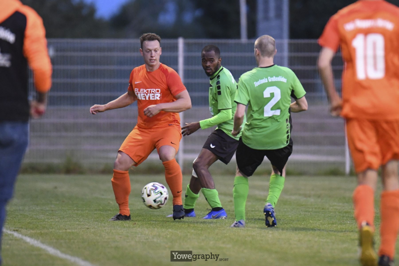 200828_Jonas_Wenzel_Yowe_39