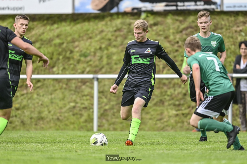 01_Yowe_Jonas_Wenzel__YOW1666