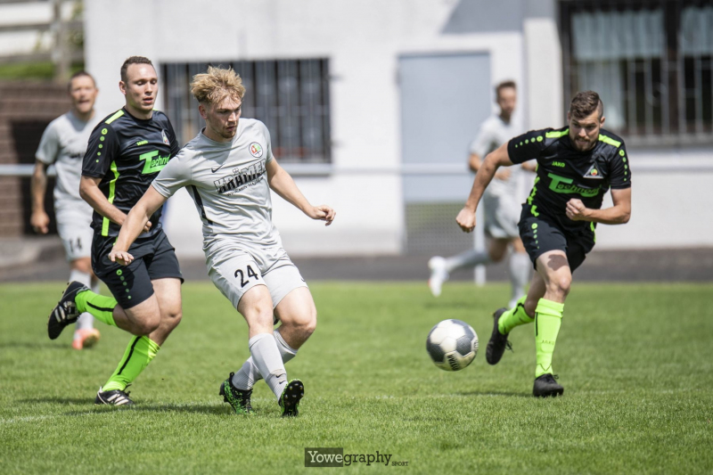 02_Yowe_Jonas_Wenzel__YOW1350