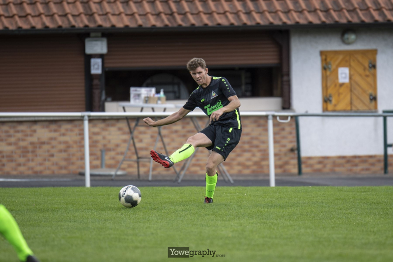06_Yowe_Jonas_Wenzel__YOW1385