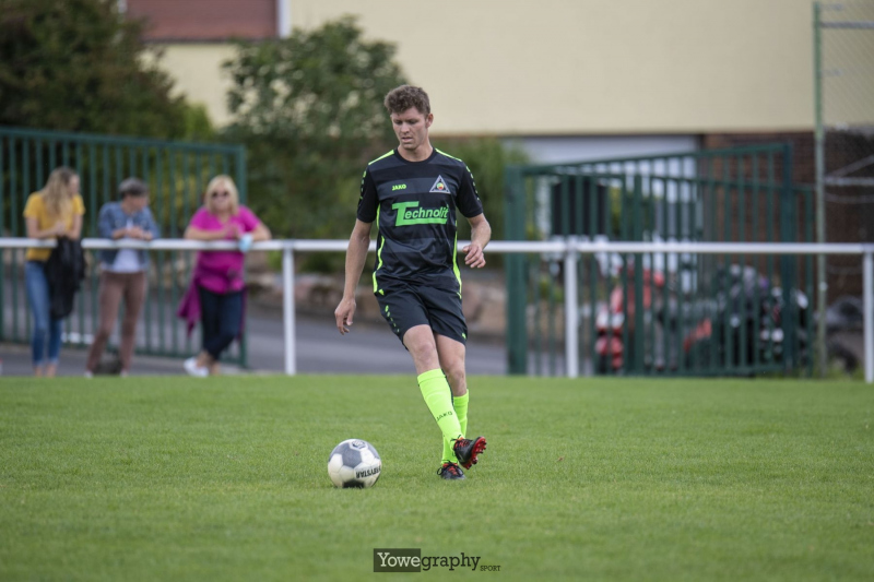 11_Yowe_Jonas_Wenzel__YOW1415
