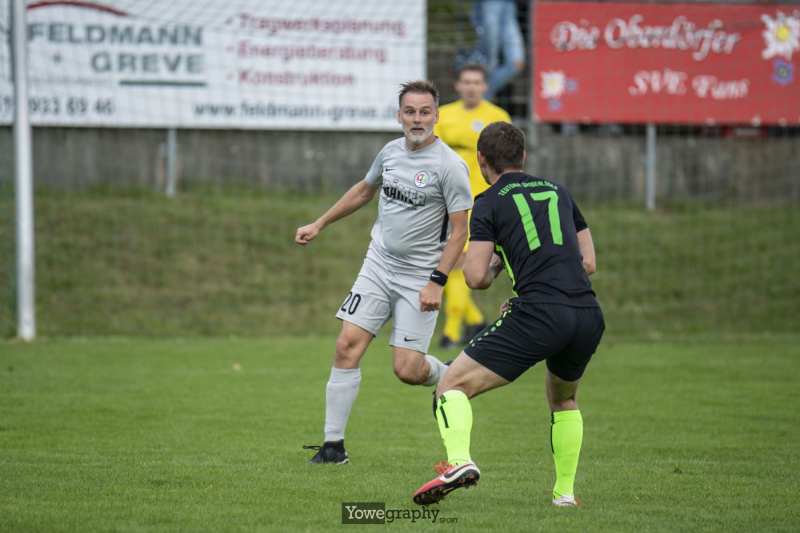 12_Yowe_Jonas_Wenzel__YOW1423