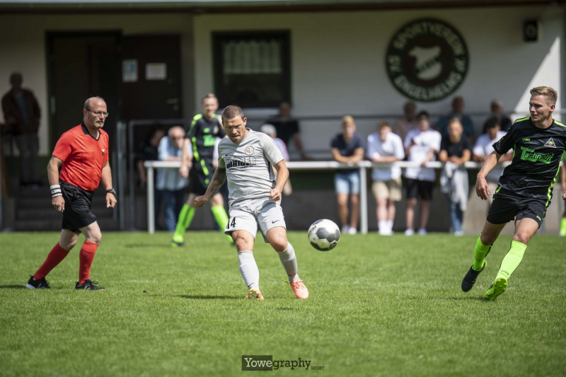 18_Yowe_Jonas_Wenzel__YOW1452