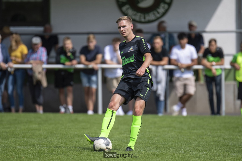 30_Yowe_Jonas_Wenzel__YOW1524