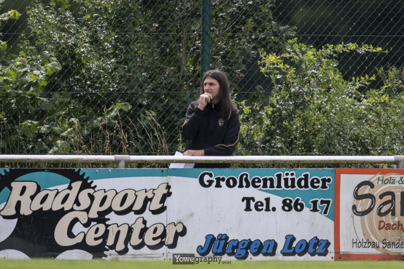 03_Yowe_Jonas_Wenzel__YOW2061