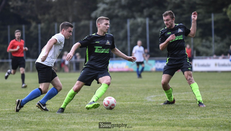 05_Yowe_Jonas_Wenzel__YOW3383