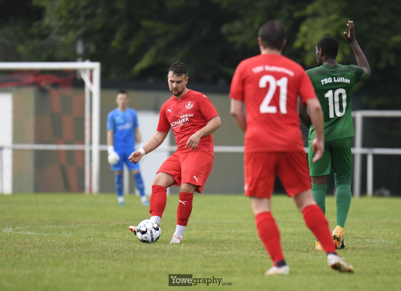 30_Yowe_Jonas_Wenzel__YOW3156