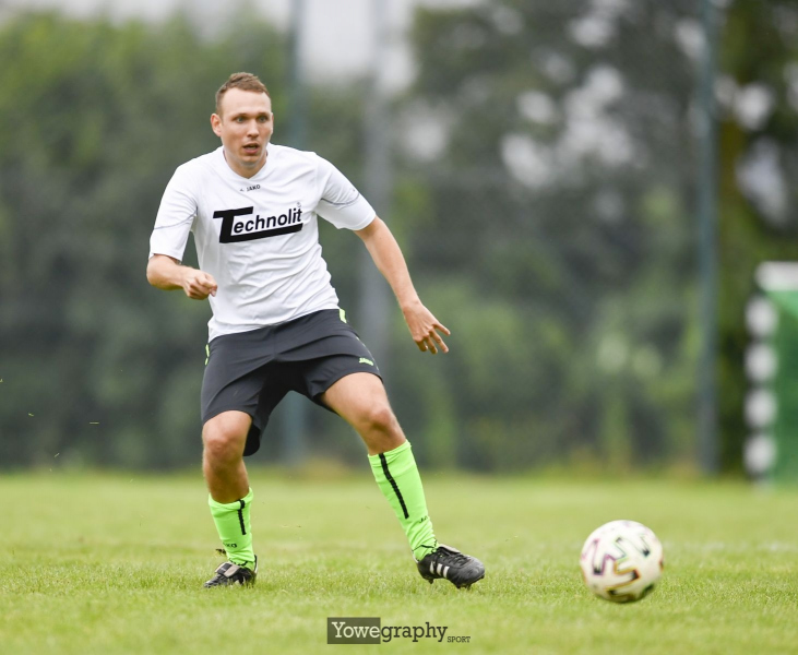 19_Yowe_Jonas_Wenzel__YOW9038