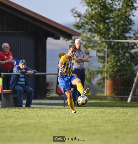 15_Jonas_Wenzel_Yowe__YOW1404