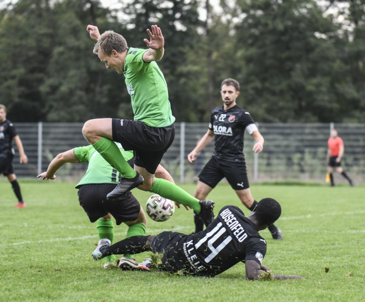 03_Yowe_Jonas_Wenzel__YOW2744