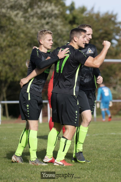 27_Jonas_Wenzel_Yowe__YOW5182