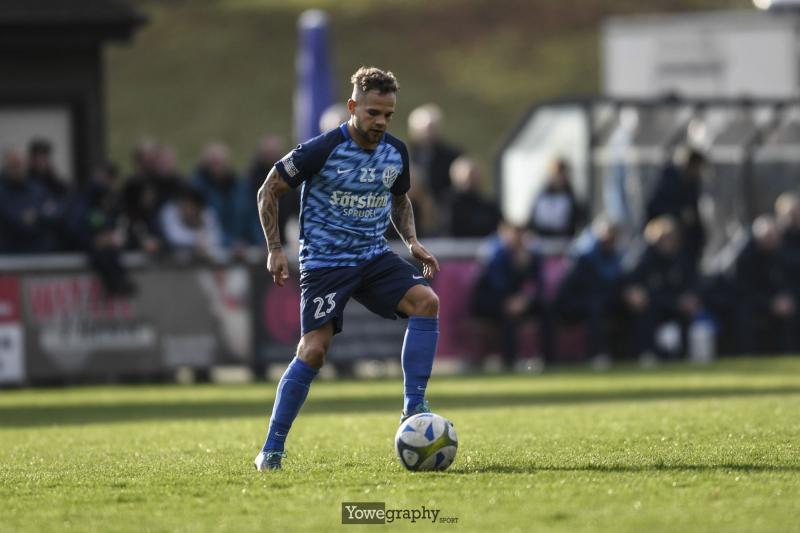 12_Yowe_Jonas_Wenzel__YOW7026