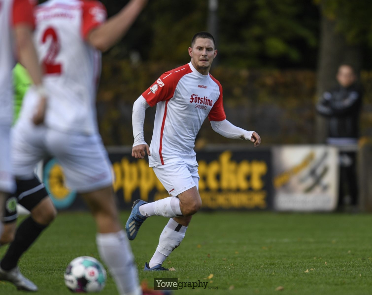 17_Yowe_Jonas_Wenzel__YOW6821