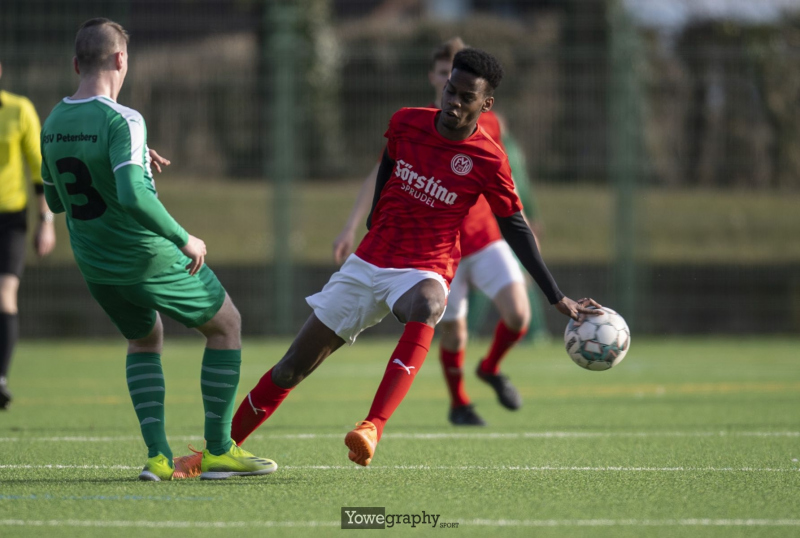 28_Yowe_Jonas_Wenzel__YOW3424