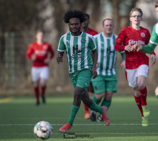 42_Yowe_Jonas_Wenzel__YOW3633