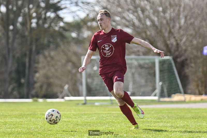 15_Yowe_Jonas_Wenzel__YOW9702