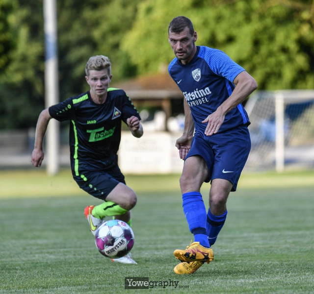 27_Yowe_Jonas_Wenzel__YOW2513