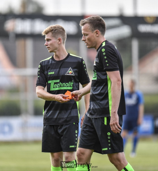 28_Yowe_Jonas_Wenzel__YOW2537
