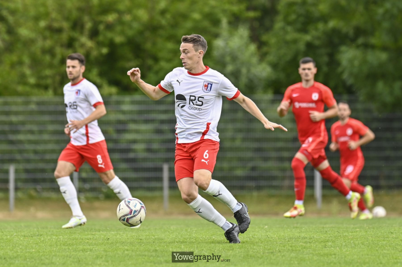 12_Yowe_Jonas_Wenzel_YOW7539