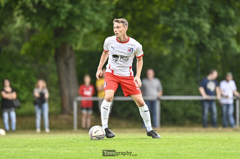 30_Yowe_Jonas_Wenzel_YOW7682