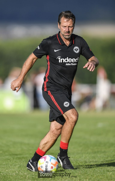 13_Yowe_Jonas_Wenzel__YOW3995