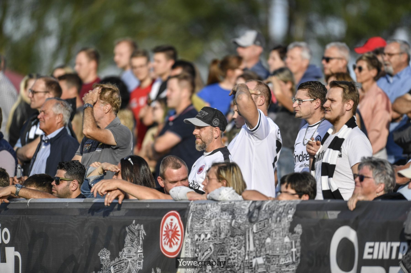 28_Yowe_Jonas_Wenzel_YOW4221