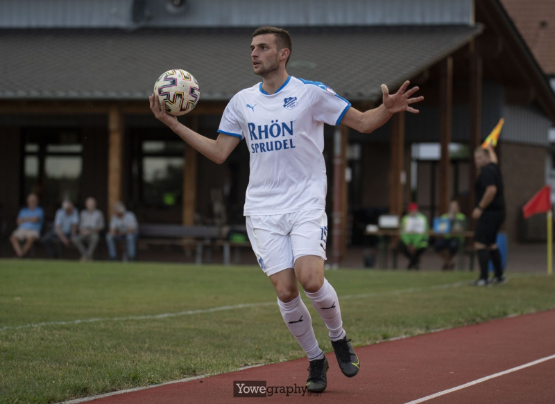 02_Yowe_Jonas_Wenzel__YOW6333