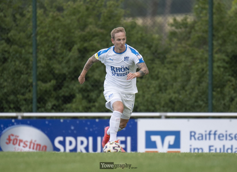 18_Yowe_Jonas_Wenzel__YOW6444