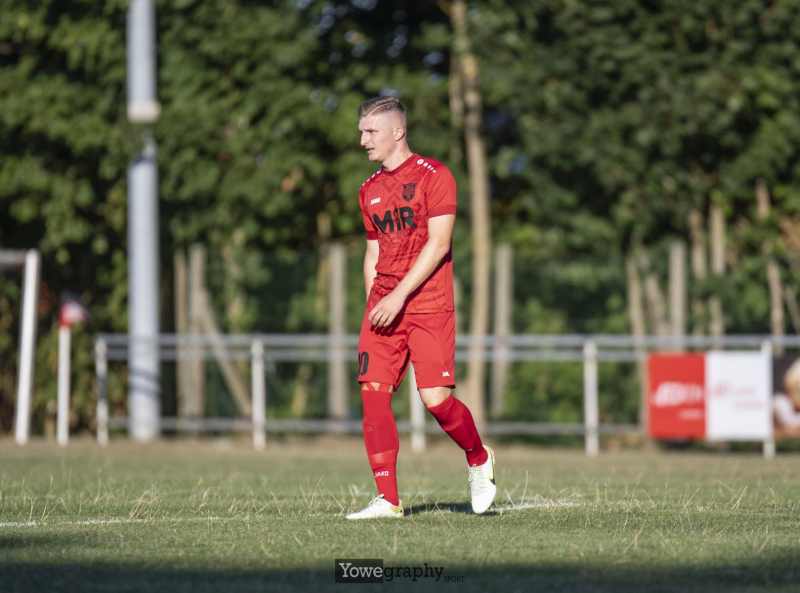 01_Yowe_Jonas_Wenzel_YOW2340
