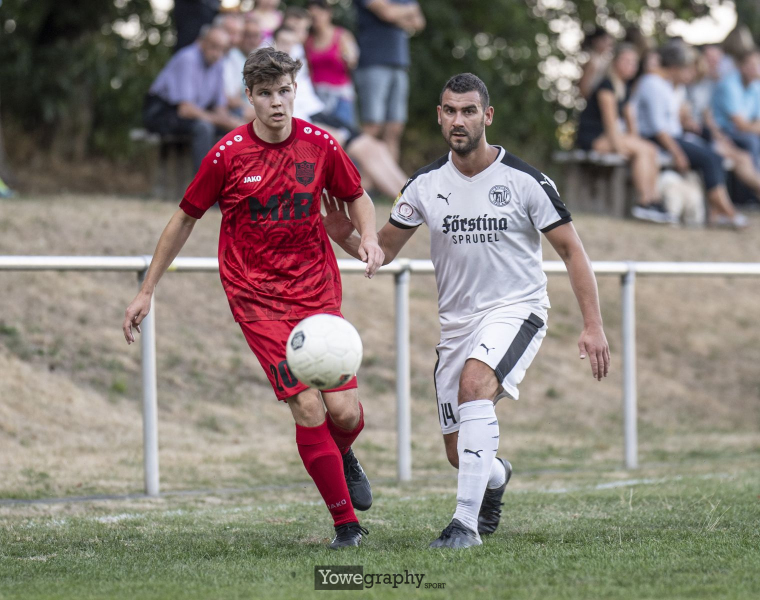 15_Yowe_Jonas_Wenzel_YOW2407