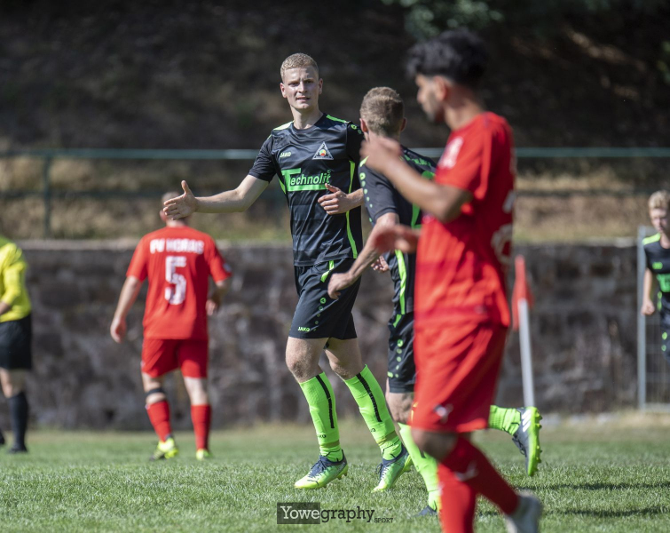 16_Yowe_Jonas_Wenzel_YOW4103