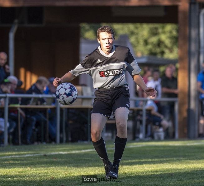 08_Yowe_Jonas_Wenzel__YOW4418
