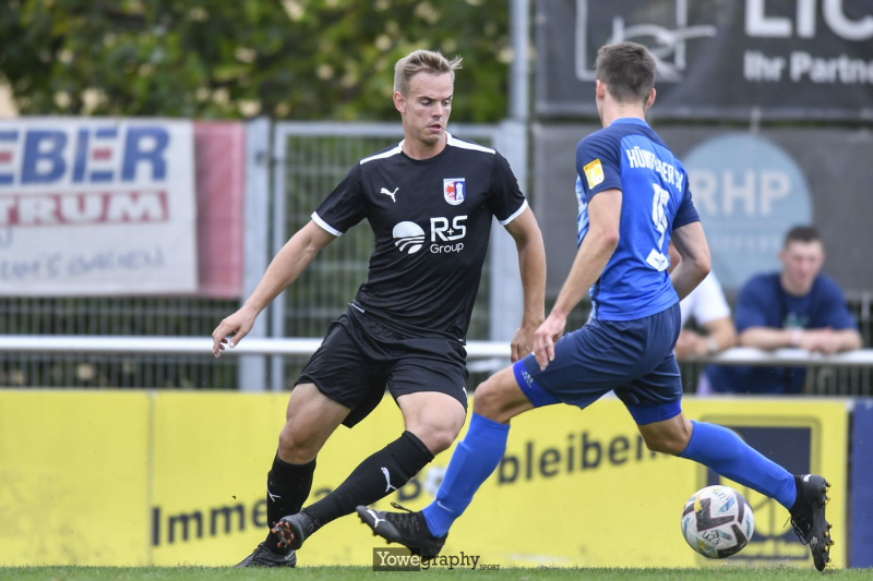 28_Yowe_Jonas_Wenzel__YOW6316
