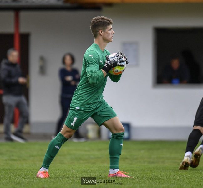 19_Yowe_Jonas_Wenzel__YOW6587