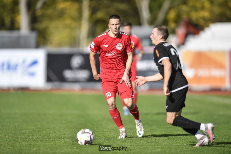 25_Yowe_Jonas_Wenzel__YOW2622