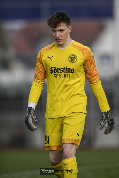 06_Yowe_Jonas_Wenzel__YOW8054