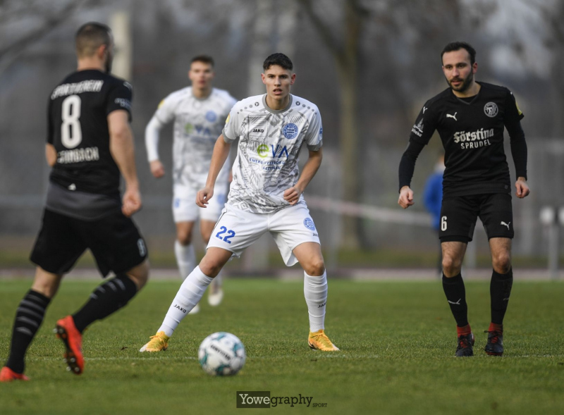 10_Yowe_Jonas_Wenzel__YOW8091