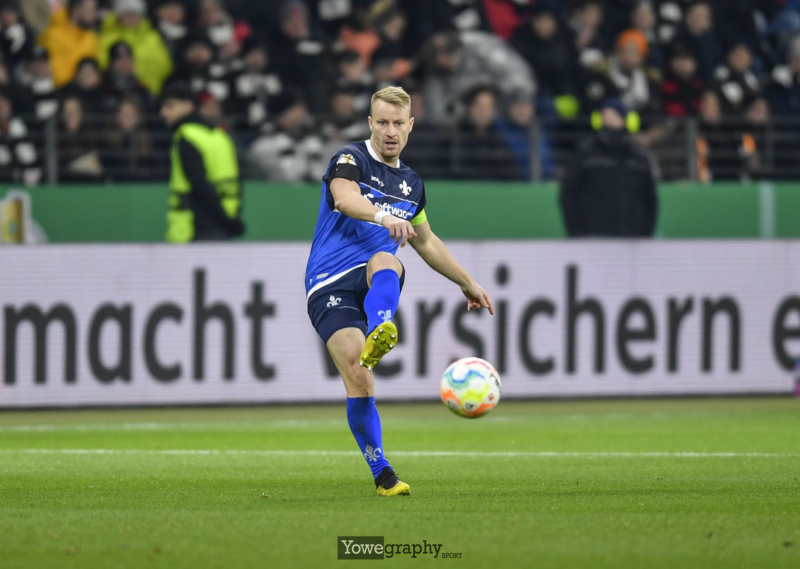 08_Yowe_Jonas_Wenzel__YOW9477