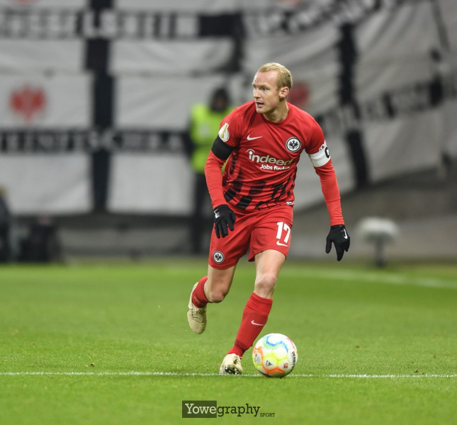 27_Yowe_Jonas_Wenzel__YOW9694