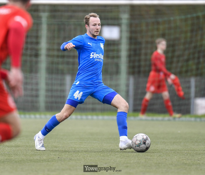 39_Yowe_Jonas_Wenzel__YOW7028