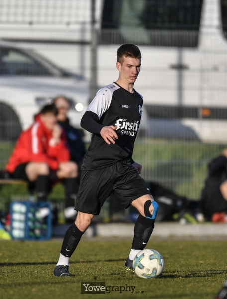 19_Yowe_Jonas_Wenzel__YOW9303