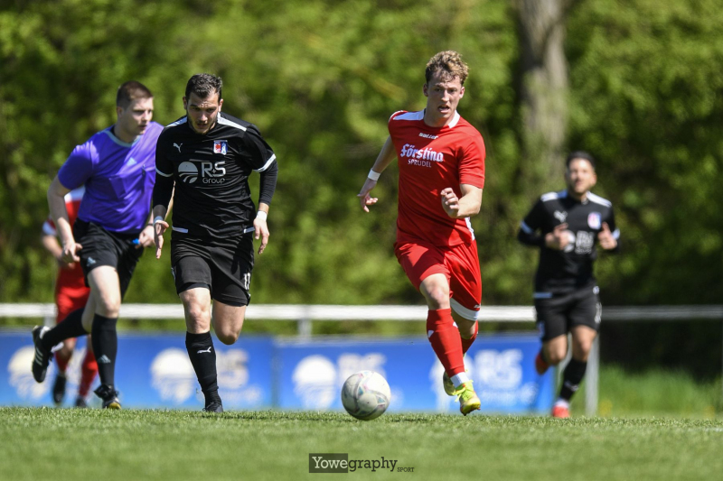 28_Yowe_Jonas_Wenzel__YOW2527
