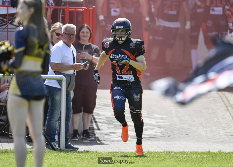 20_Yowe_Jonas_Wenzel__YOW6274