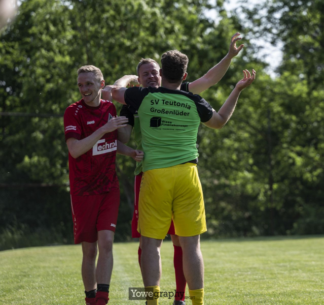 04_Yowe_Jonas_Wenzel__YOW4892