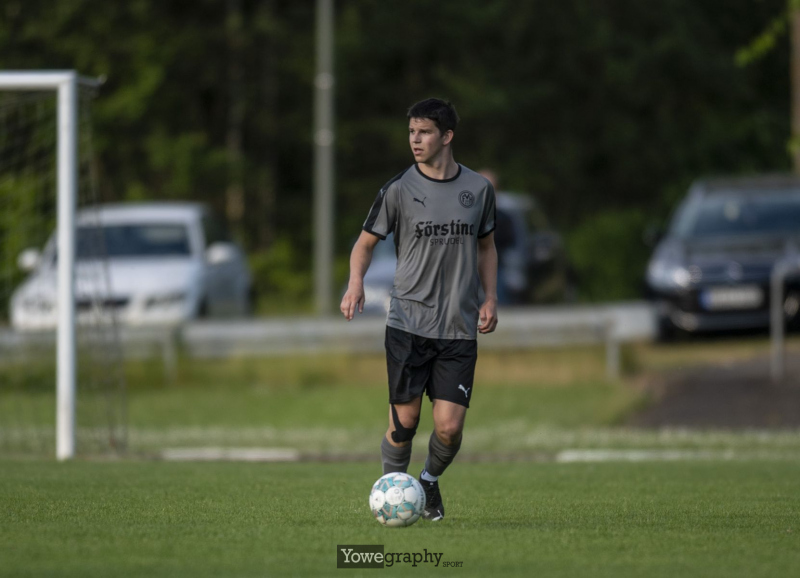 12_Yowe_Jonas_Wenzel__YOW6718