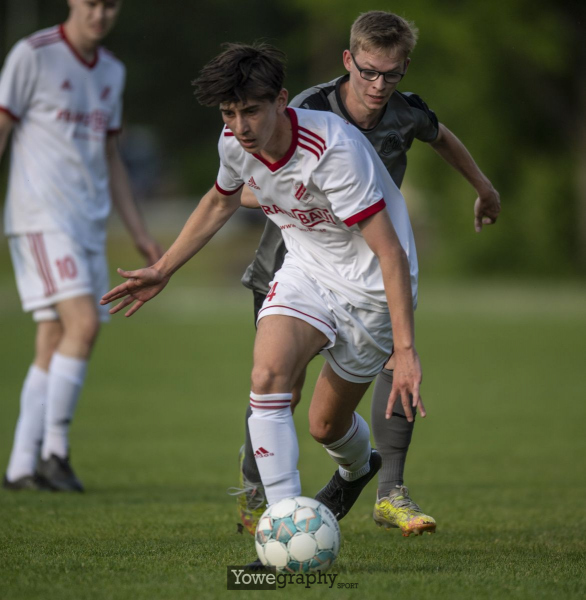 16_Yowe_Jonas_Wenzel__YOW6741