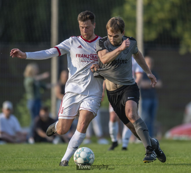 28_Yowe_Jonas_Wenzel__YOW6857