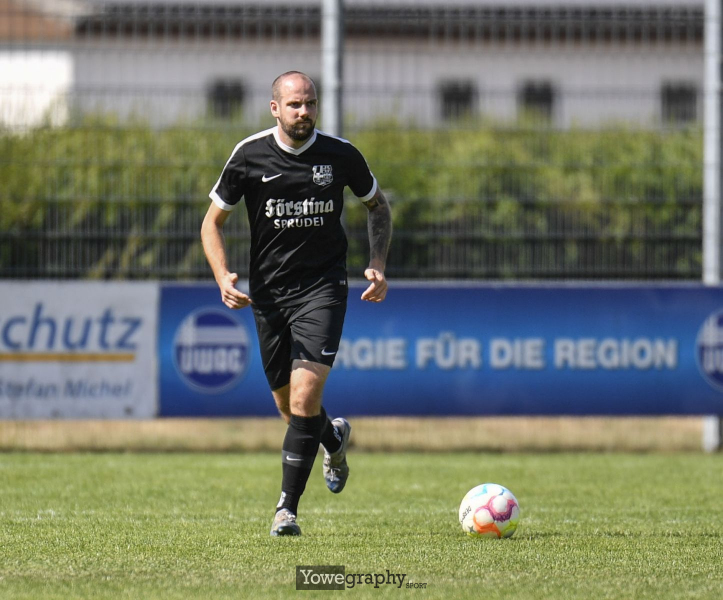 08_Yowe_Jonas_Wenzel__YOW5340