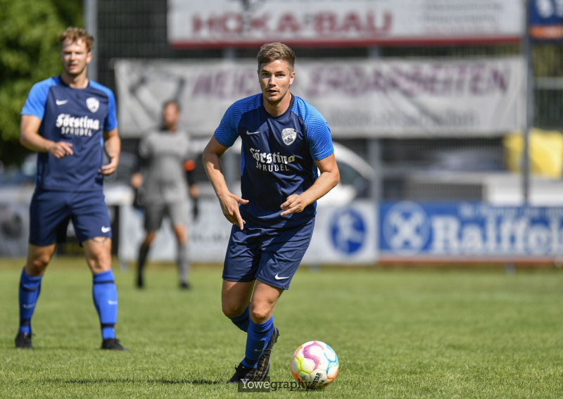 29_Yowe_Jonas_Wenzel__YOW5445
