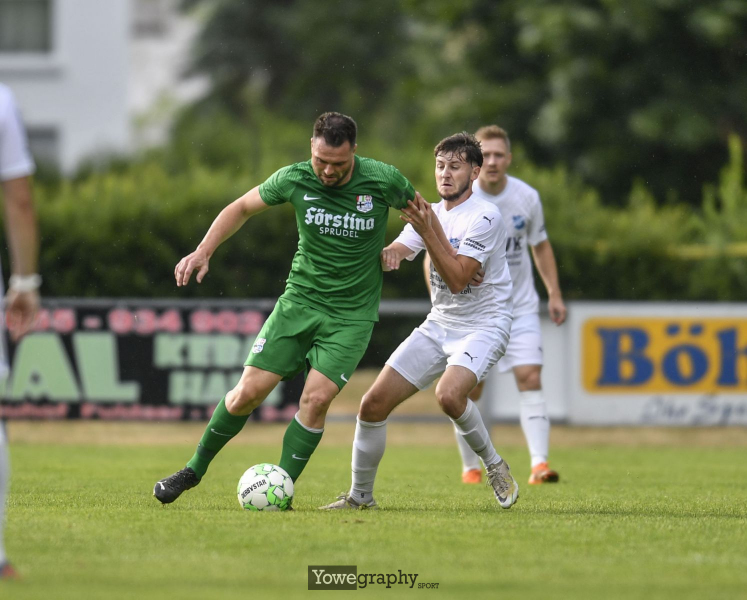 28_Yowe_Jonas_Wenzel__YOW4912